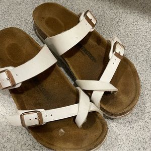 Girls Birkenstocks size 33